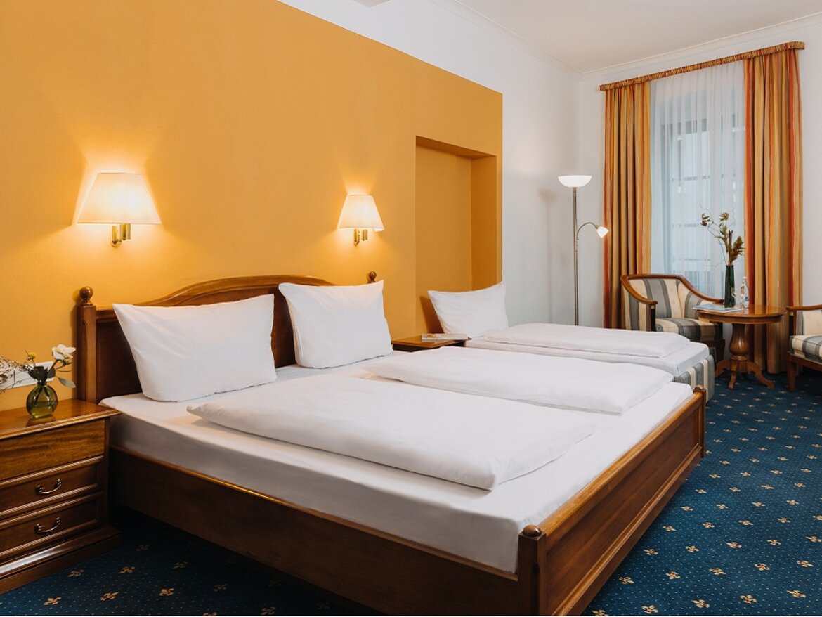 Hotelzimmer Doppelbett Altstathotel Arch