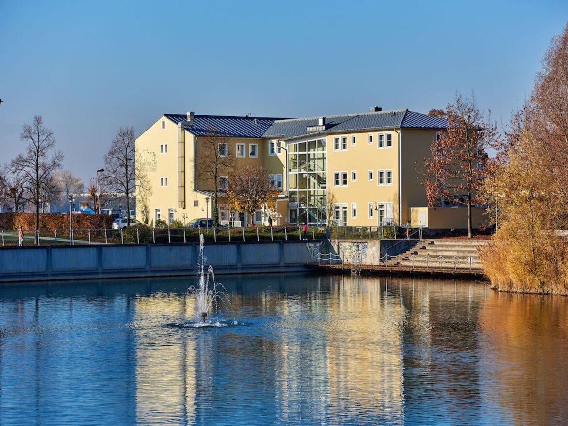 Außenansicht Hotel am See