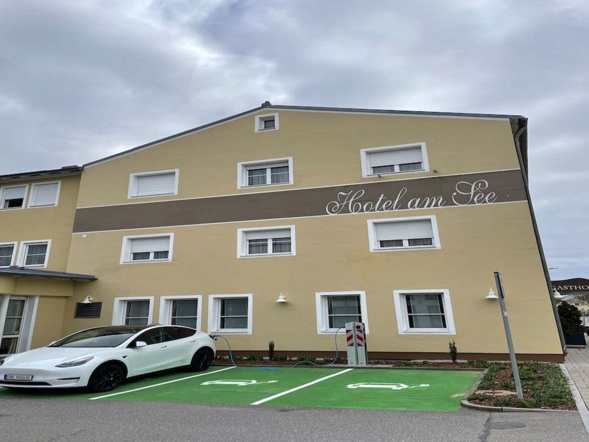 Außenansicht Hotel am See